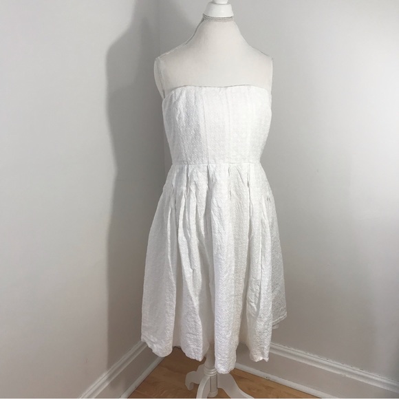 Calvin Klein White Lace Strapless Dress - Picture 2 of 12